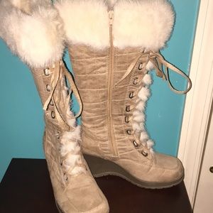 fur boots